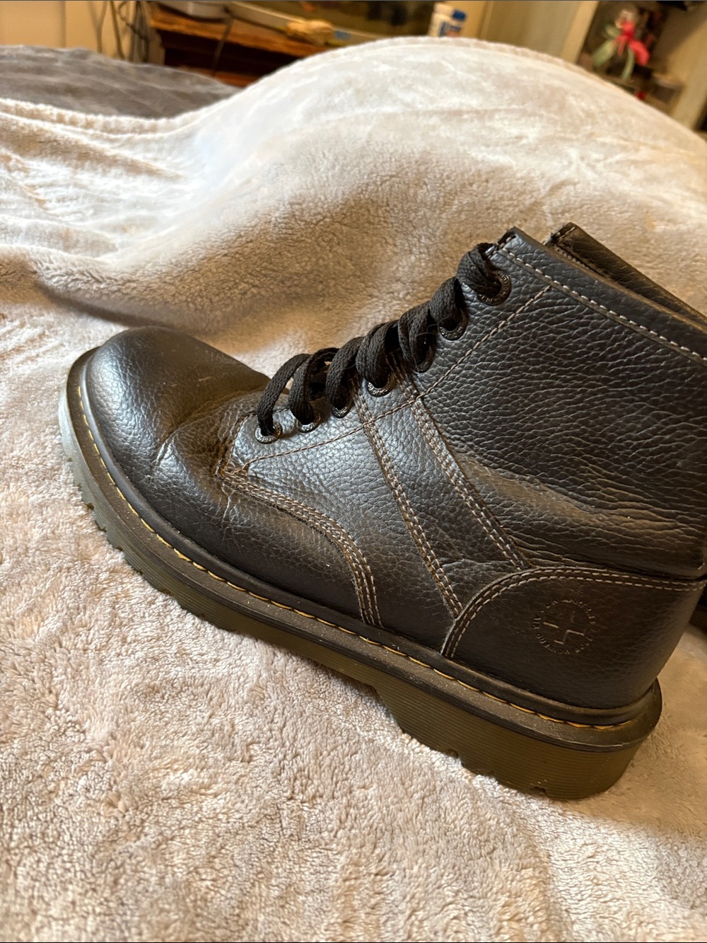 Vintage Dr. Martens Black Leather Ankle Boots Men’s Size 10 Chunky AirWair Sole